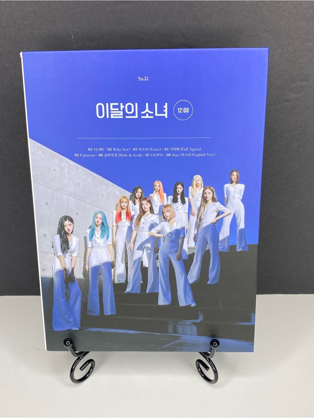 LOONA 3RD Mini Album 12:00 O' clock Midnight Version D